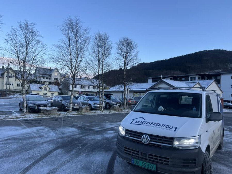 Skadedyrkontrollbil i Ålesund